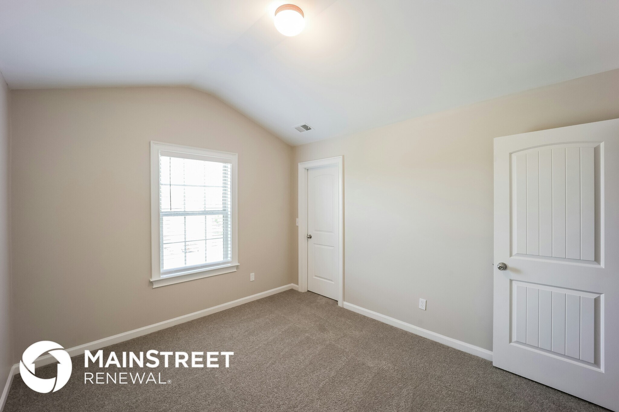 Building Photo - 213 Chert Way
