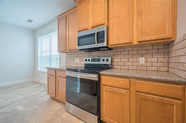 Building Photo - 25919 Orchard Knoll Ln