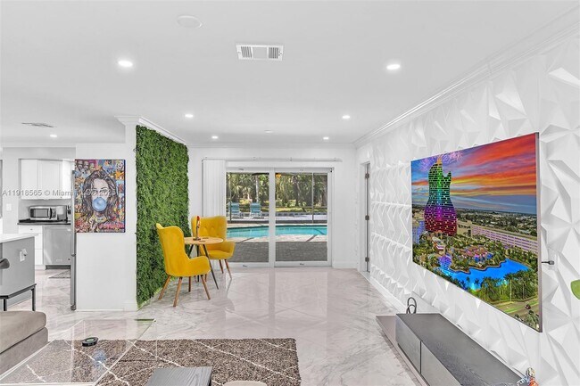 Building Photo - 2191 SW 27th Ln