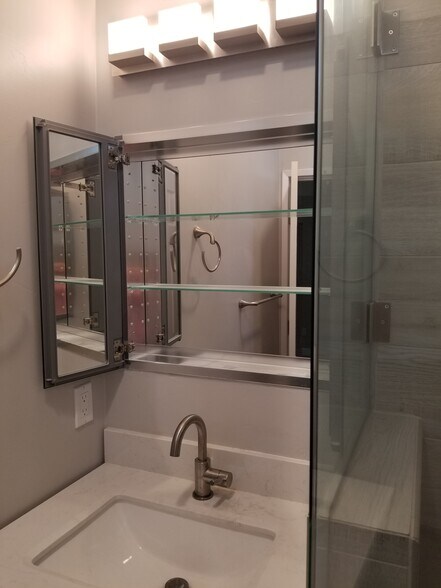 Building Photo - 2231 Boundary St