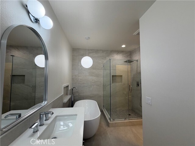 Building Photo - 18 Mineral King