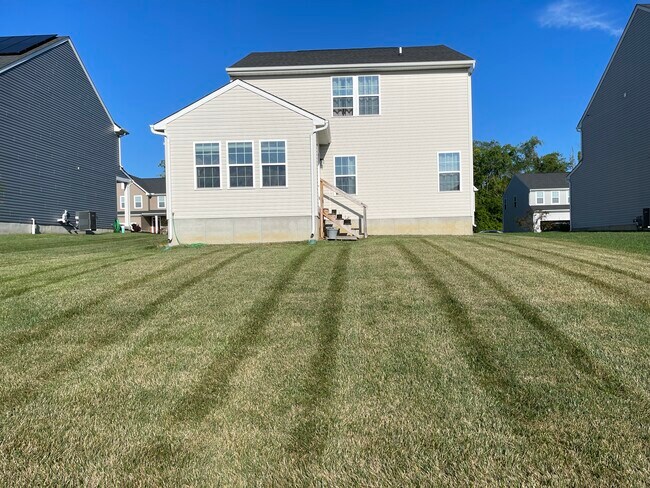 Building Photo - 1164 Trovillo Dr