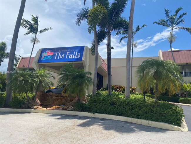 Building Photo - 13868 SW 90th Ave