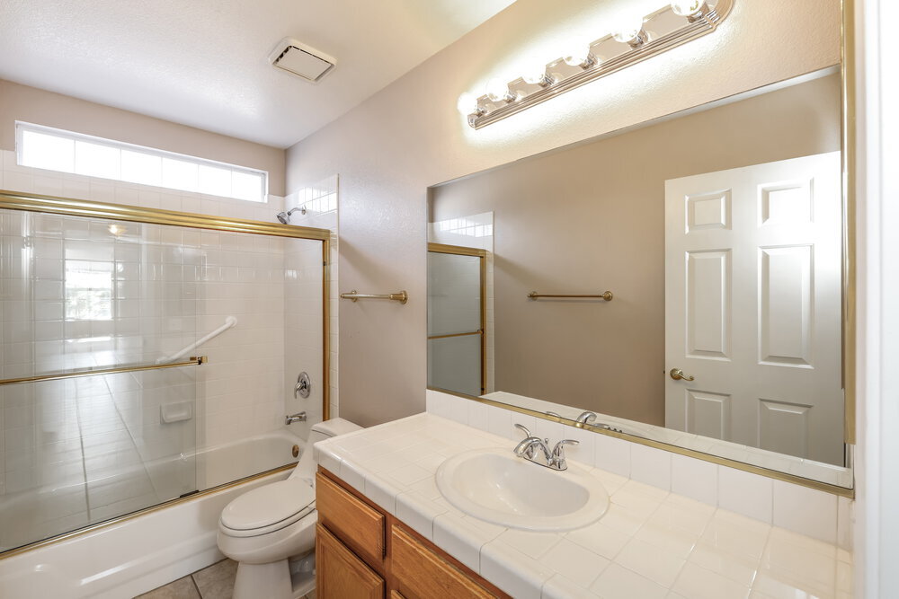 Building Photo - 6409 Rancho Santa Fe Dr