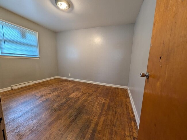 Building Photo - 8001 W Villard Ave