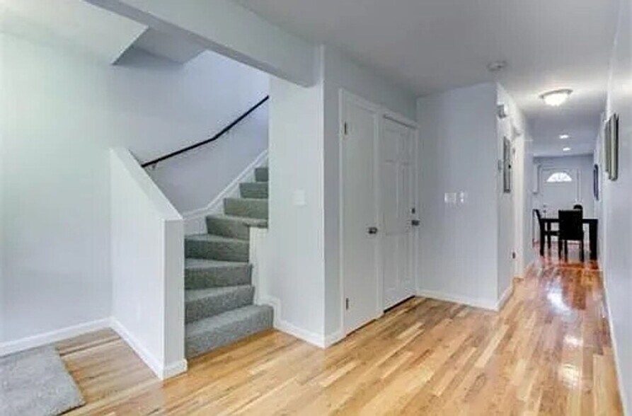 Building Photo - 31 Franklin Ave