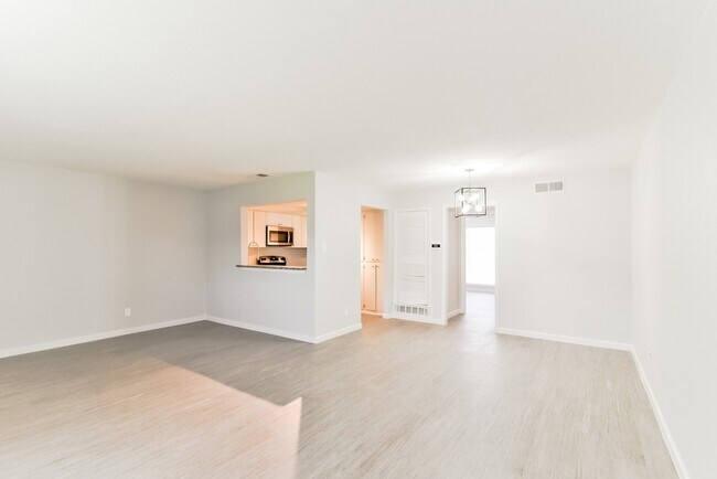 Building Photo - Move In Specials -  Renovated Apartments! ...