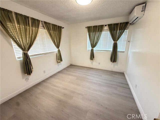 Building Photo - 601 Camino Grove Ave