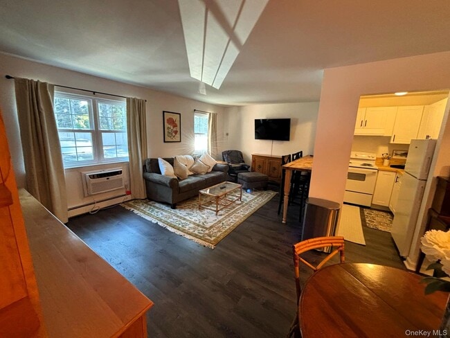 Building Photo - 26 Layton Ave