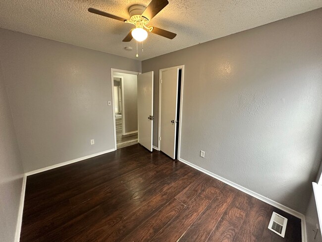 Building Photo - 3bed/2bath Home Available in Norman!