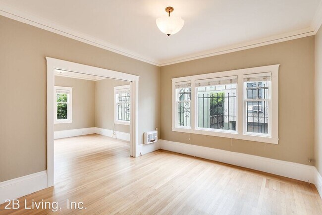 Building Photo - 333 Park View Terrace