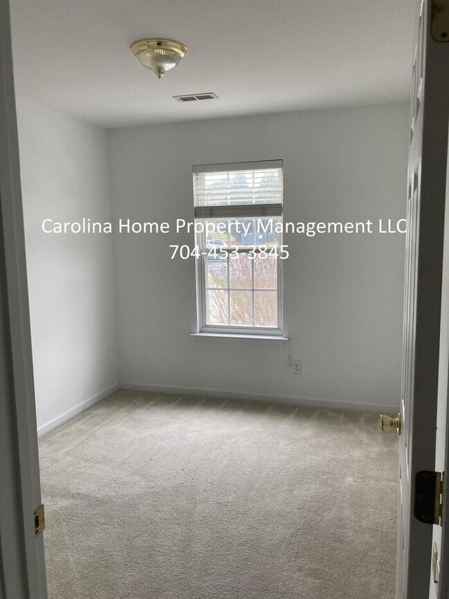 Building Photo - 7487 Pilot Cove Ct