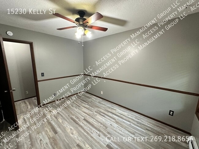 Building Photo - 15230 Kelly St