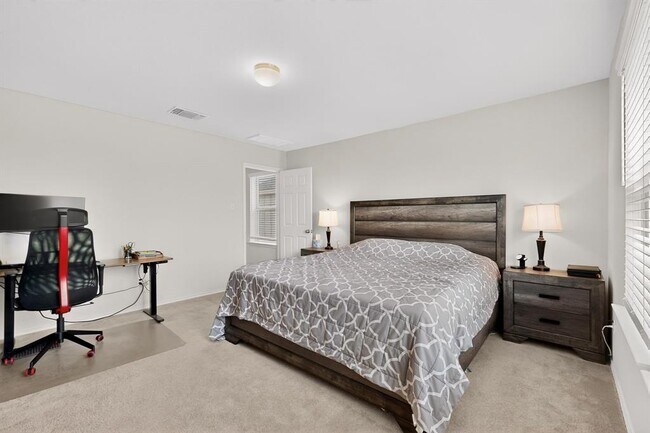 Building Photo - 262 Zuma Dr