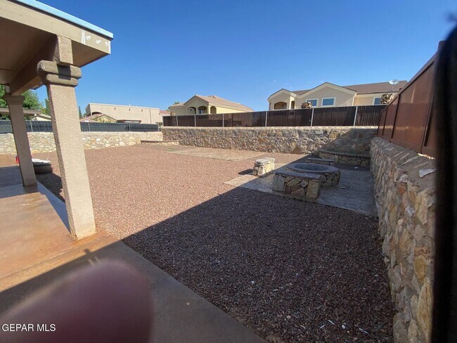 Building Photo - 12625 Tierra Tigre Ave