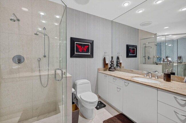 Building Photo - 1600 S Ocean Blvd