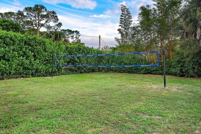 Building Photo - 11828 171st Ln N