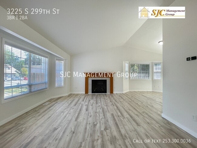 Building Photo - 3225 S 299th St