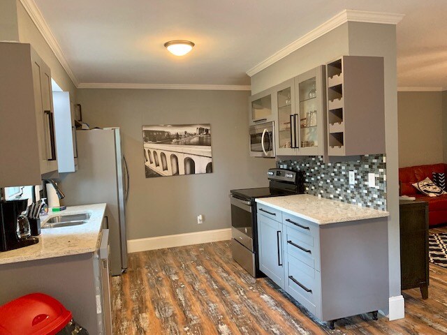 Building Photo - 325 Westbrook Dr