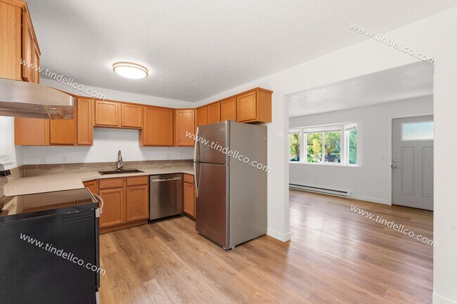 Building Photo - 8442 SE 23rd Ave