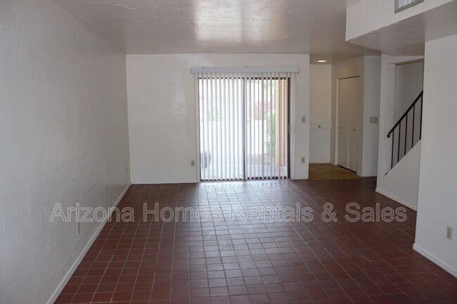 Building Photo - 608 S Liana Ct