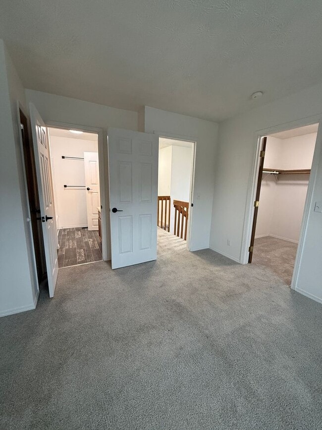 Building Photo - Pet-Friendly, Available Now!