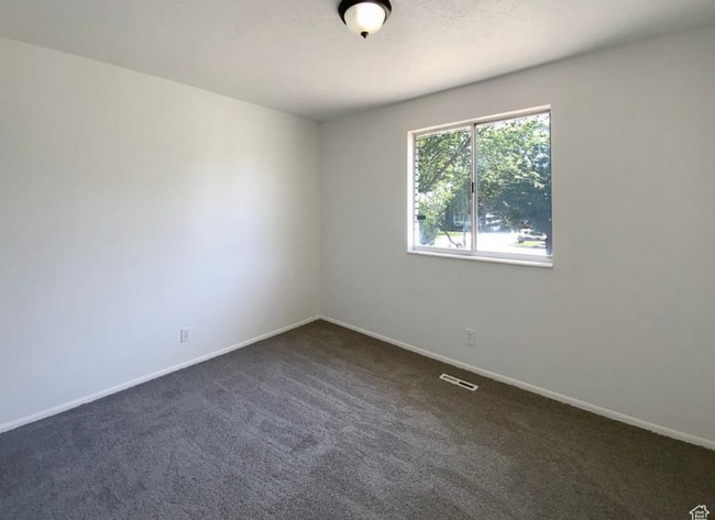 Building Photo - 5644 3850 W