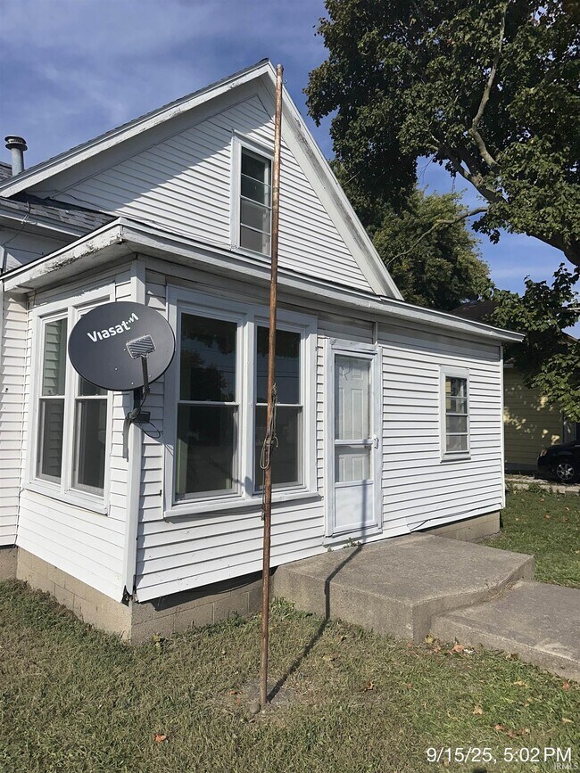 Primary Photo - 68 E Washington Ave