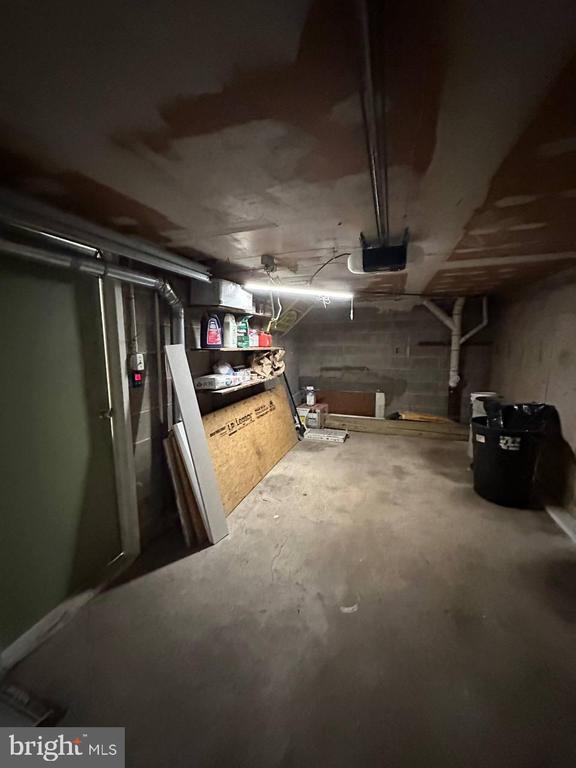 Building Photo - 3125 Belgreen Terrace