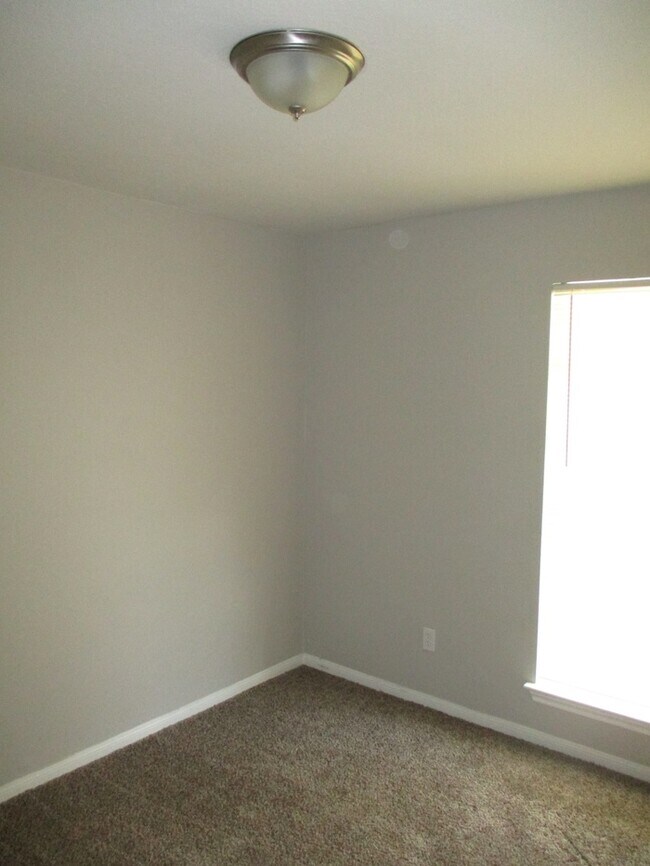 Building Photo - 3423 Abinger Ln