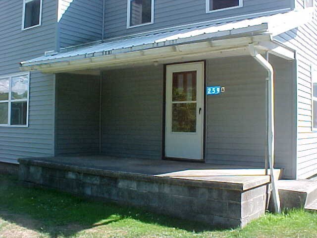 Building Photo - 259 Mann Hill Rd