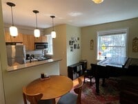 Building Photo - Recently Renovated 1 bedroom apartment in Columbia Heights
