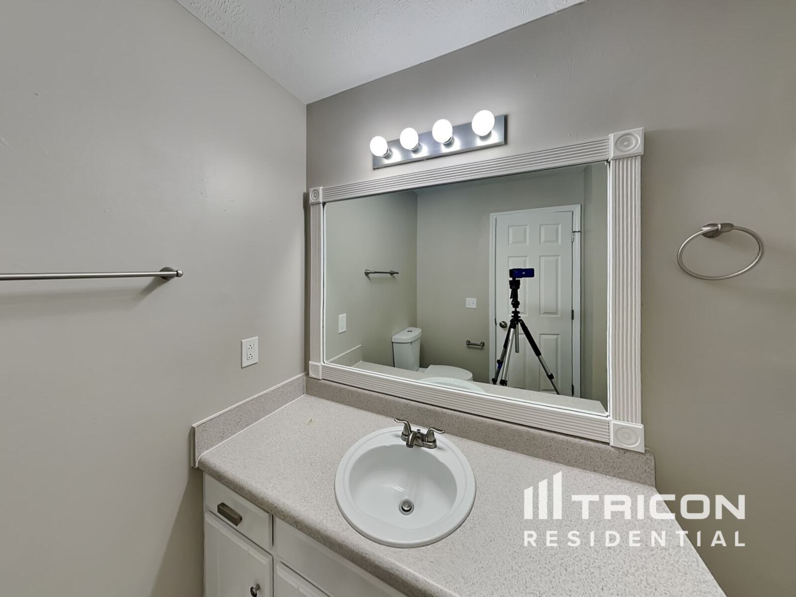 Building Photo - 4029 Margo Cir