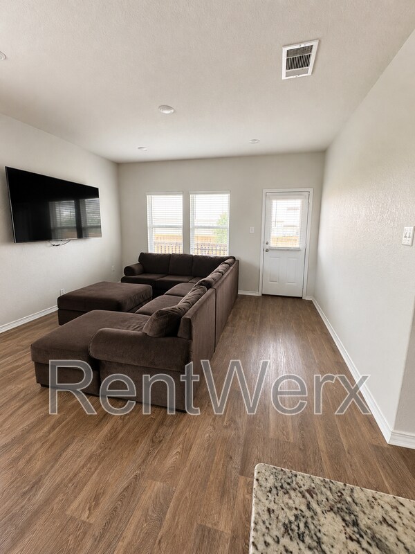 Building Photo - 13804 Siltstone Lp