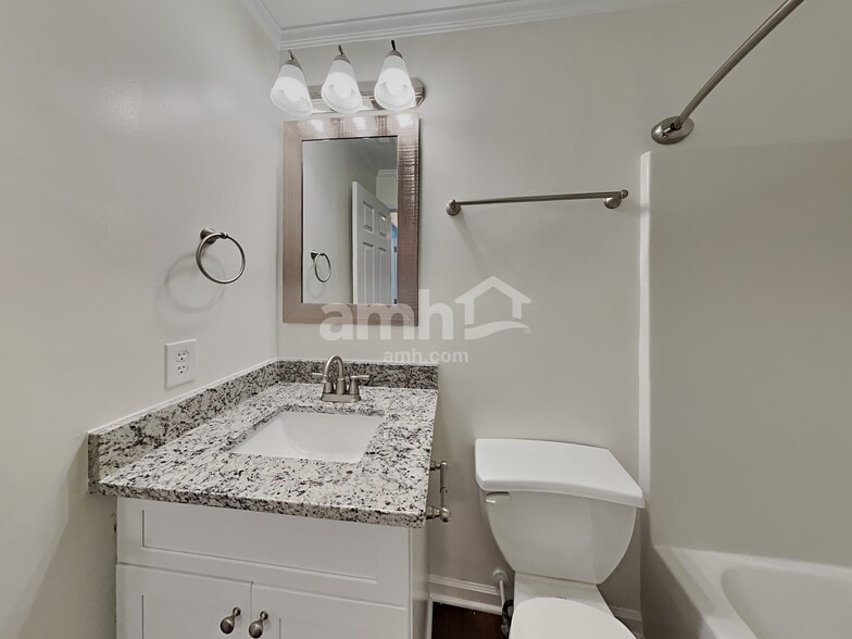 Building Photo - 118 Nahcotta Dr