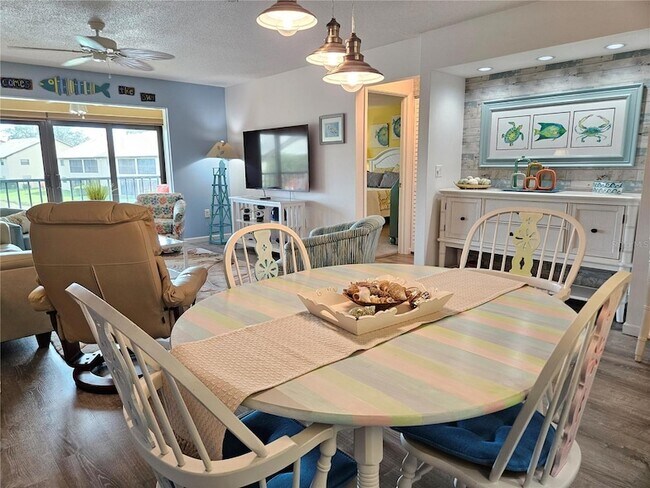 Building Photo - 340 3 Lakes Ln