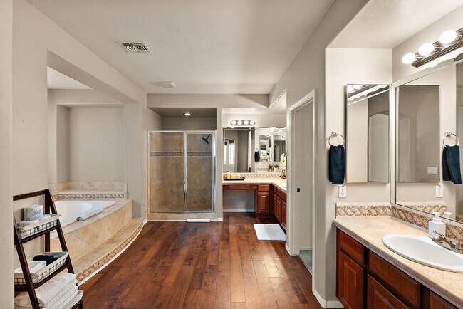 Building Photo - 4123 S Adelle