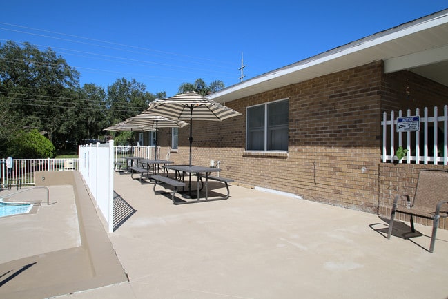 Building Photo - 6991 Fort King Rd
