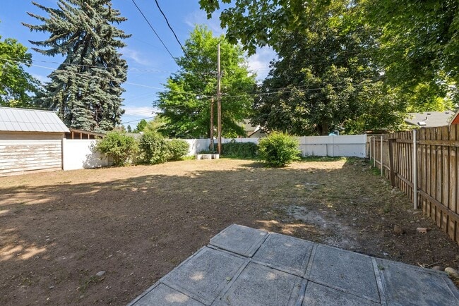 Building Photo - Beautifully Remodeled 4-Bedroom Rancher in...