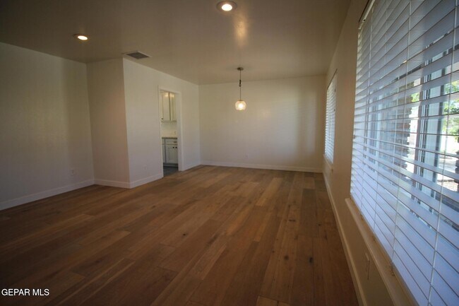Building Photo - 19014 Armington Dr