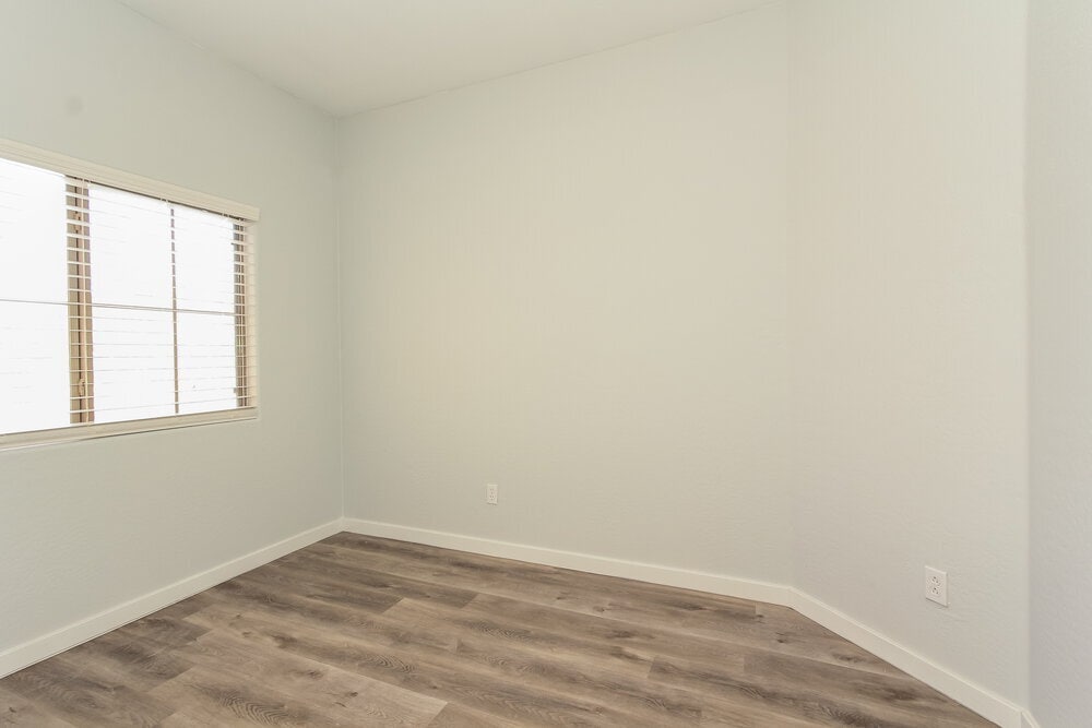 Building Photo - 44080 W McCord Dr