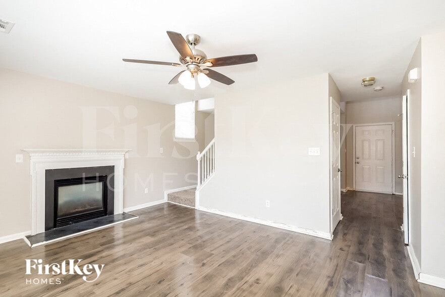 Building Photo - 6009 Amber Ct