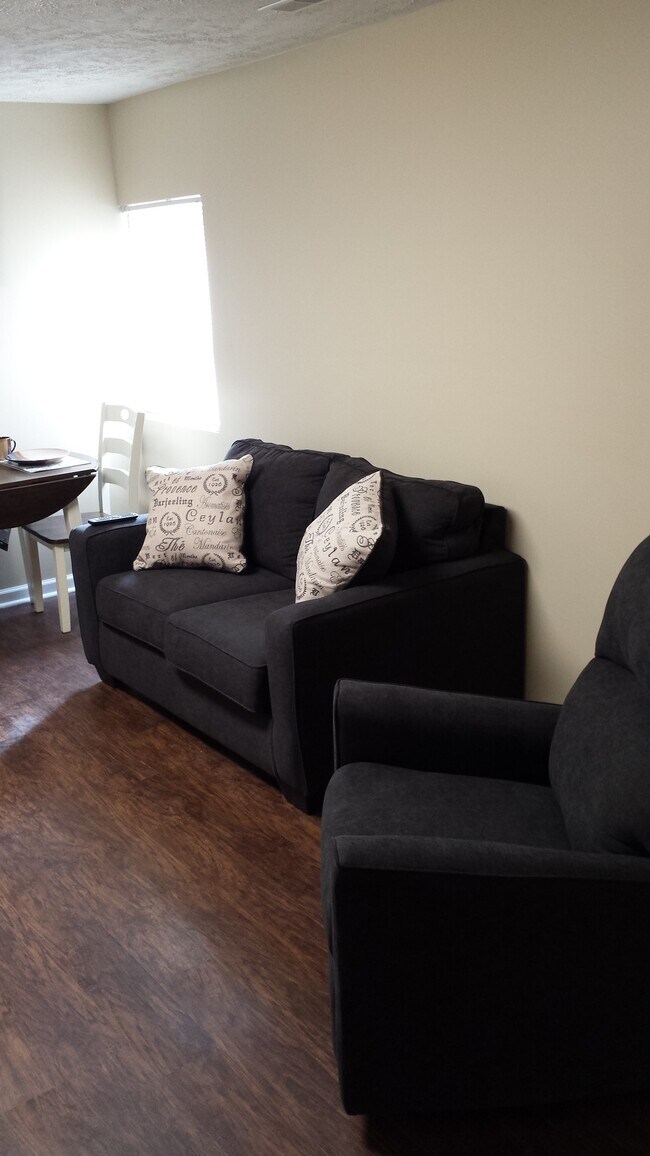 Building Photo - 504 24th St