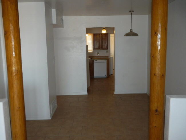 Building Photo - Quaint 2bdrm-2ba in Arizona City