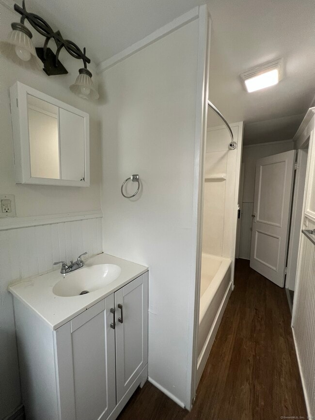 Building Photo - 334 Brightwood Ave