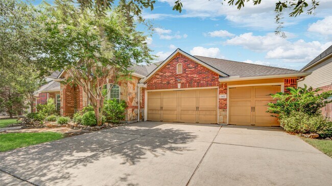 Building Photo - 2422 Monarch Terrace Dr