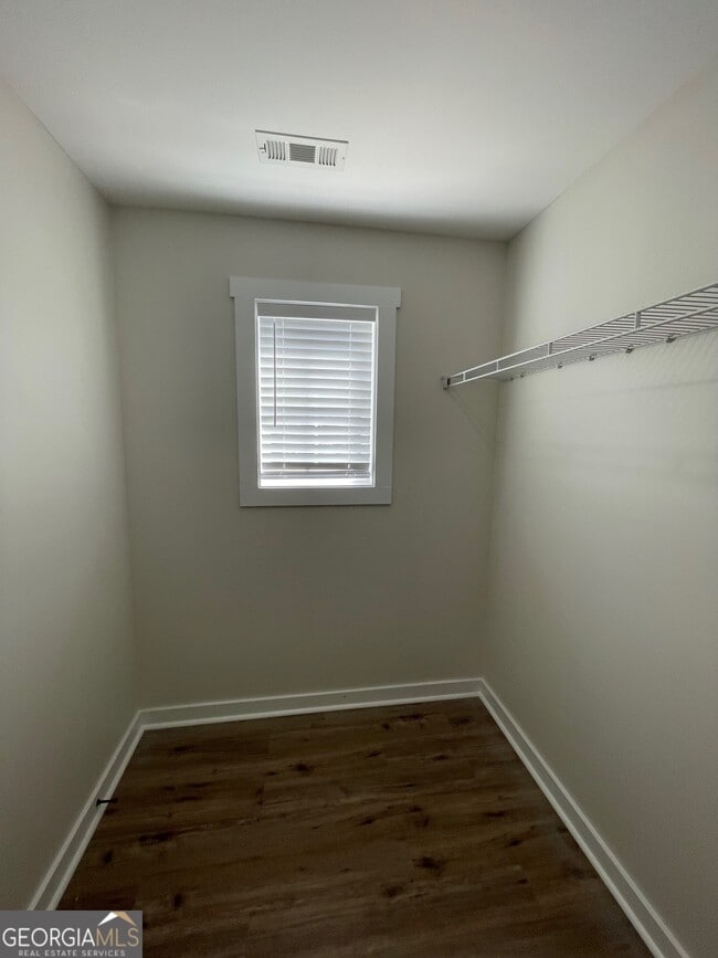 Building Photo - 154 Crestpoint Rd