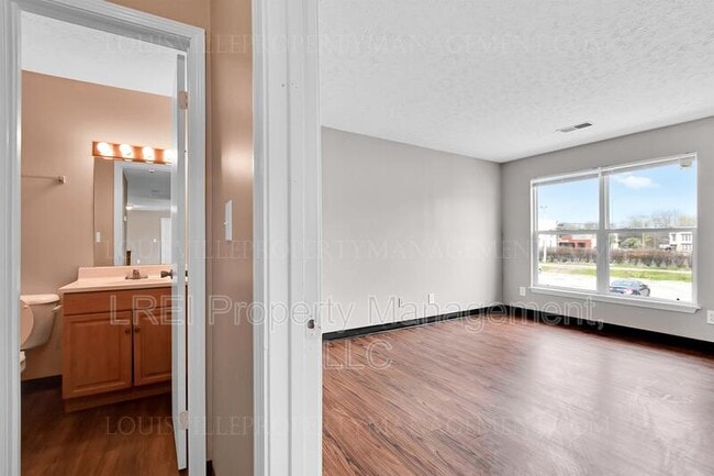 Building Photo - 2430 McKindree Ct