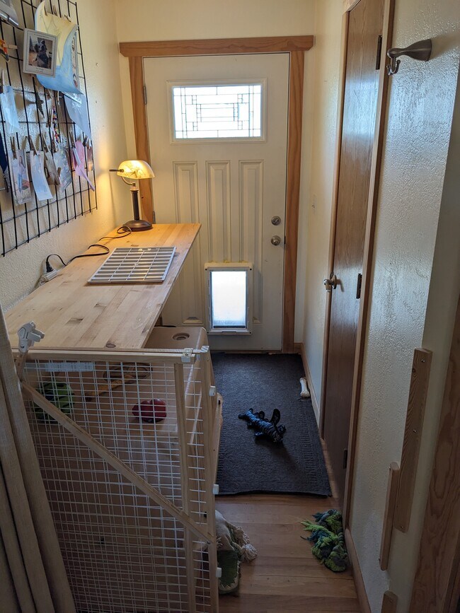 Building Photo - 6009 Blue Spruce Dr