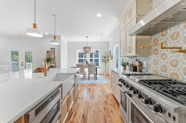 Building Photo - Brand-new condo in the heart of Ocean View.